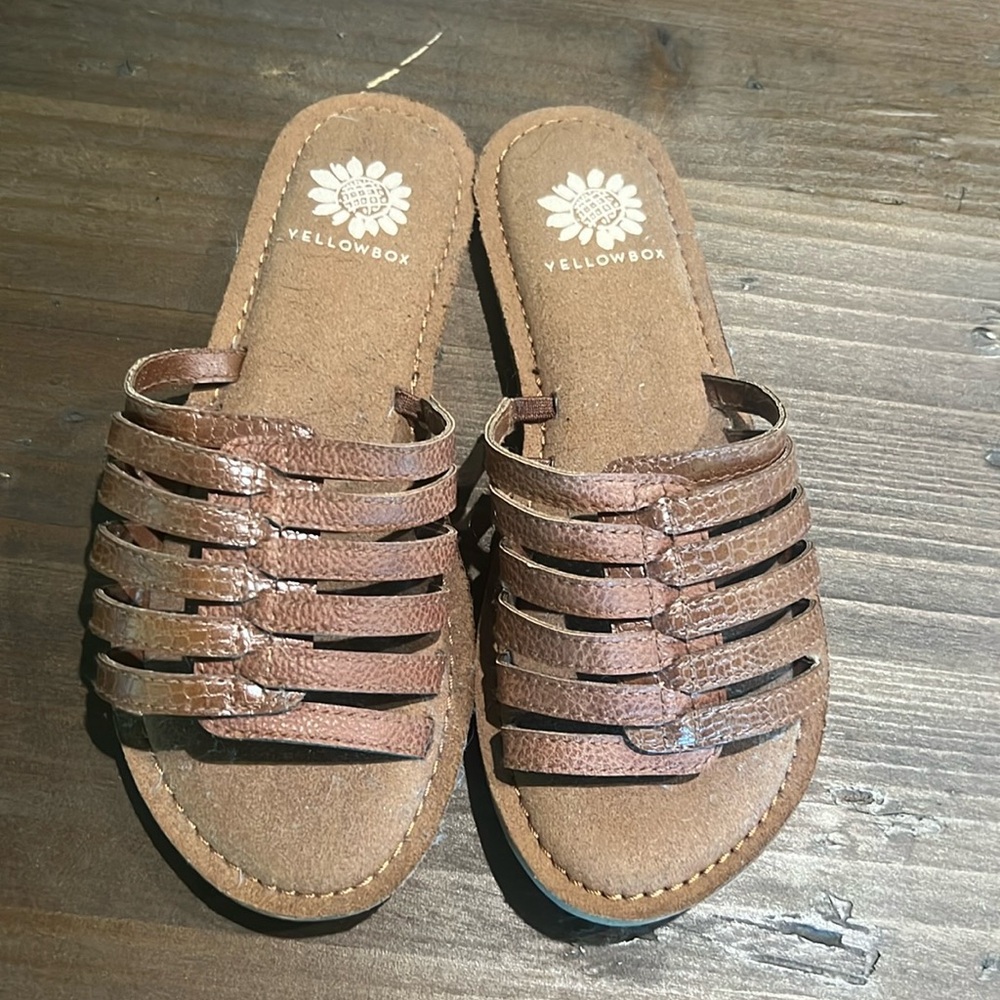 Yellow Box Tan Textured Sandals